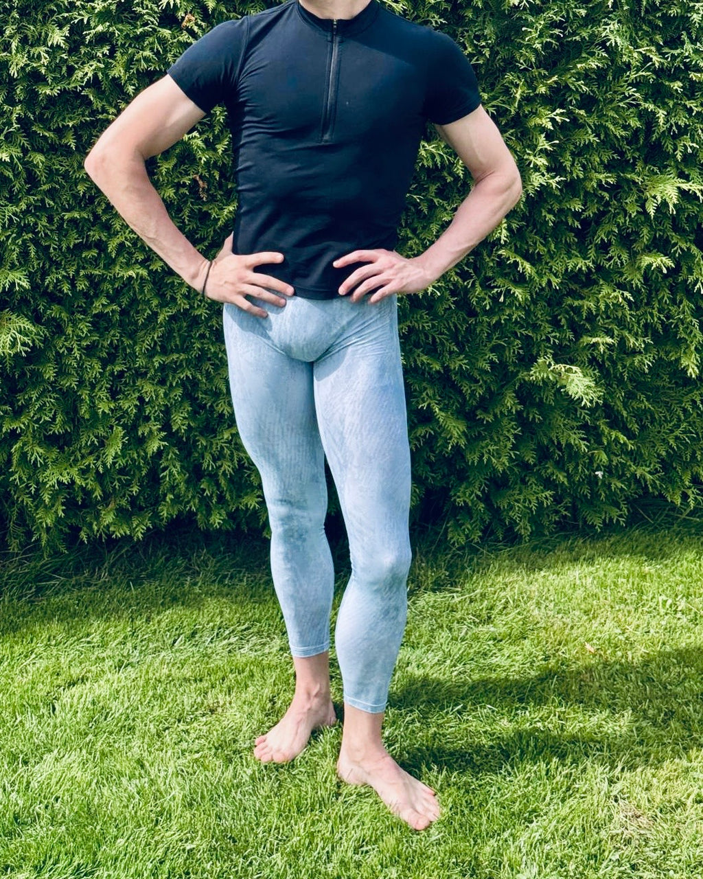 Black edition zip t-shirt